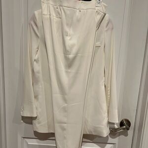 Vera Wang Elegant Cream Jacket